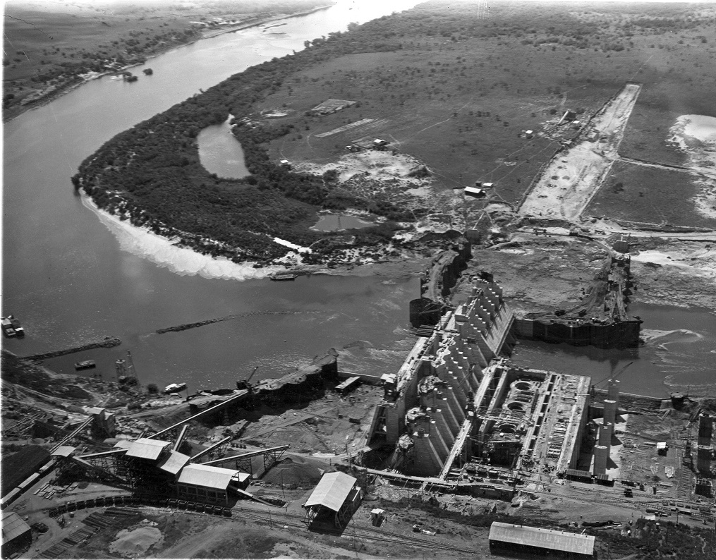 Dam Construction works 1940.jpg